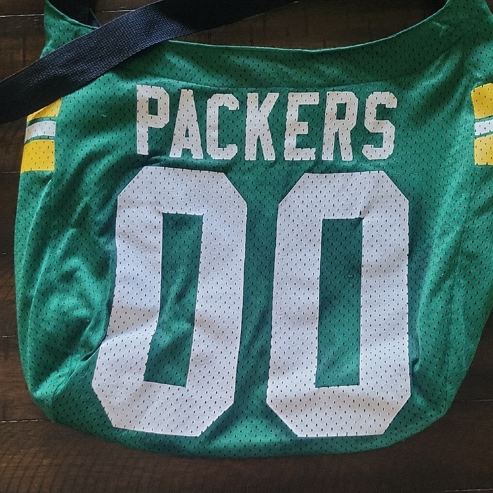 ProFANity Green BAY jersey Tote Purse With Brett Favre Pin - Picture 3 of 7